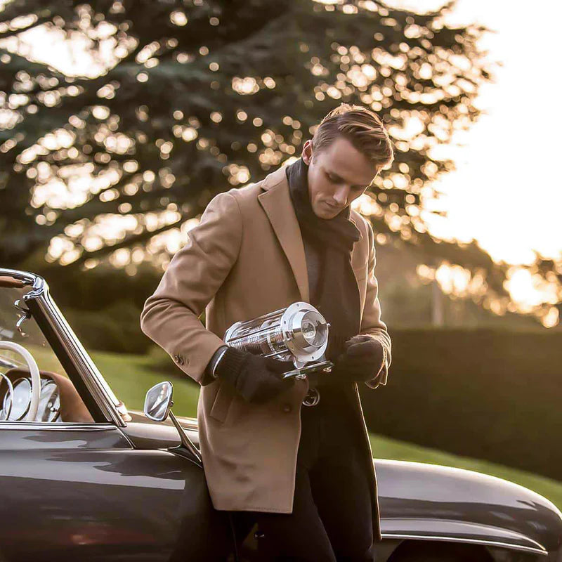 Elegant-Metal-Men_s-Watch-with-Screw-Closure