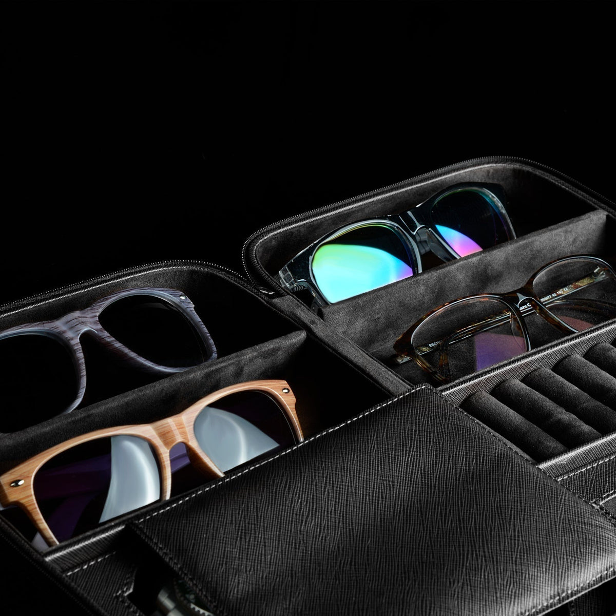 Watch Box - Saffiano Black Lifestyle-5-Le Remontoir