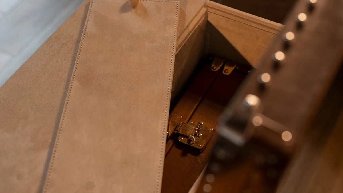 Watch Winder - Honey Brown Trunk Patina-6-Le Remontoir