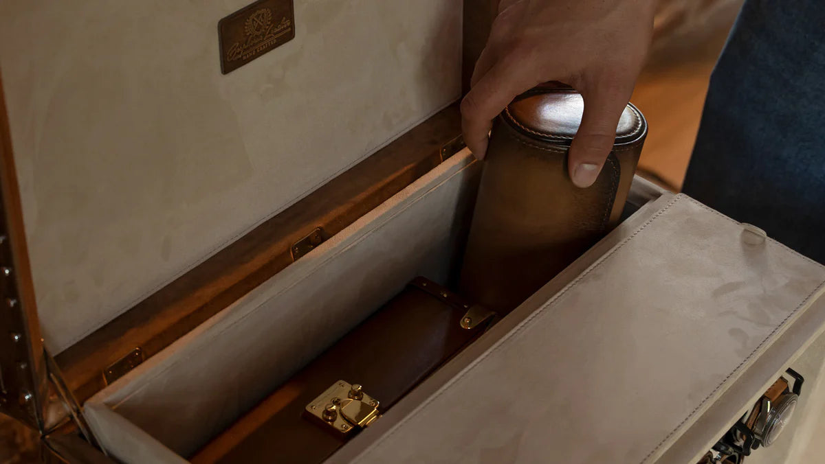 Watch Winder - Honey Brown Trunk Patina-7-Le Remontoir